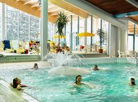 Badevergnügen für die ganze Familie bietet die Sonnen-Therme in Eging am See