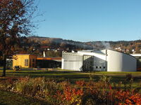 Blick auf das Glasmuseum Frauenau im ArberLand Bayerischer Wald