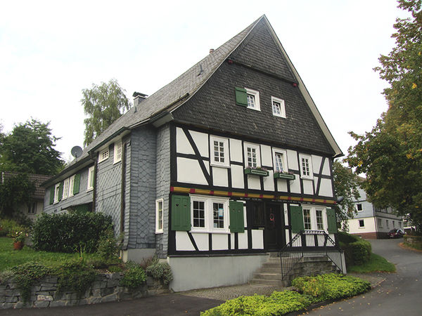 Pfarrhaus Oberholzklau / Attraktionen SauerlandTourismus e.V.