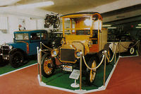 Herrliche Oldtimer im Fahrzeug- und Kunstmuseum Streicher