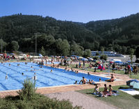 Badespaß im Freibad Obernzell in den Donau-Perlen im Passauer Land