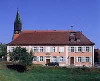 Johanniterschloss Hemmendorf mit gotischer Pfarrkirche 