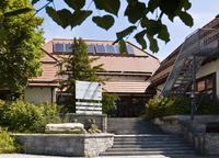 Blick auf das Waldgeschichtliche Museum in St. Oswald am Nationalpark Bayerischer Wald 