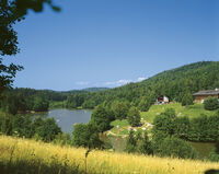 Blick auf den Dreiburgensee im Ilztal und Dreiburgenland