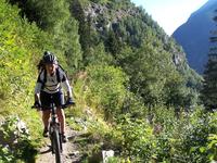 Mountainbike-Erlebnis in einer traumhaften Bergwelt mit Adventure Bike