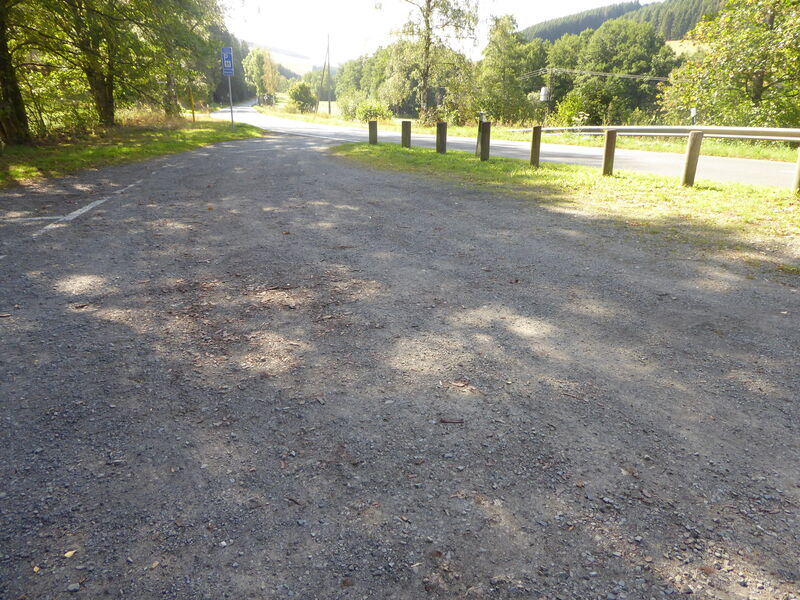 Unweit der Goldeiche - der Wanderparkplatz Winterbach