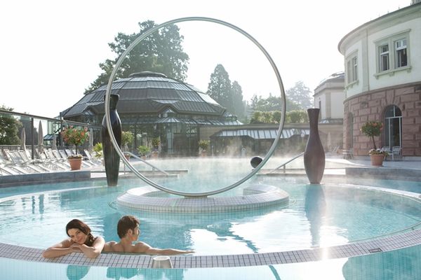 Thermalbäder in BadenWürttemberg Urlaubsland BadenWürttemberg