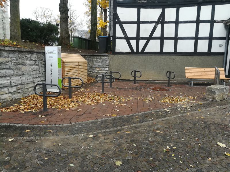 E Bike Ladestation Und Trinkwasserspender Im Zentrum Brilons Sauerland