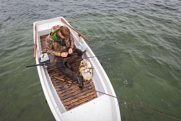 Angler in einem Boot auf dem Schermützelsee, Foto: Florian Läufer