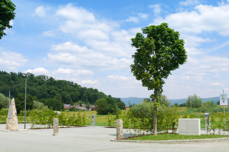 Wohnmobilstellplatz am Ganzjahresbad elypso