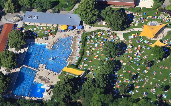Freibad Dettingen An Der Erms Kurverwaltung Bad Urach