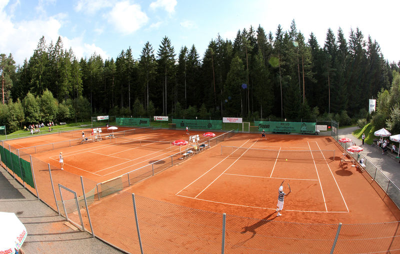 Tennisplätze in Feldberg-Falkau | Schwarzwald Panoramastraße
