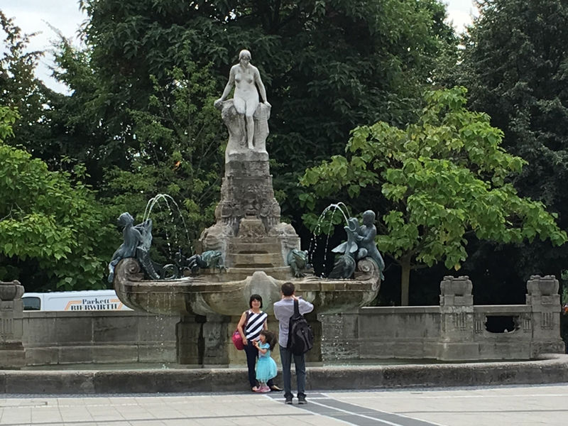 Märchenbrunnen