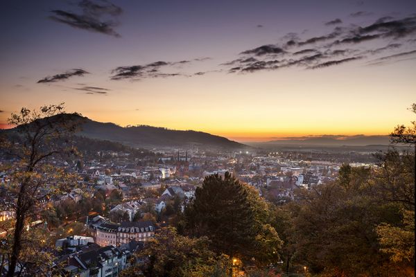 Freiburg panorama della montagna del castello