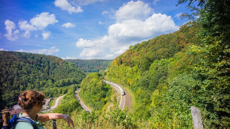 Die Geislinger Steige vom Aussichtspunkt Mühlfelsen