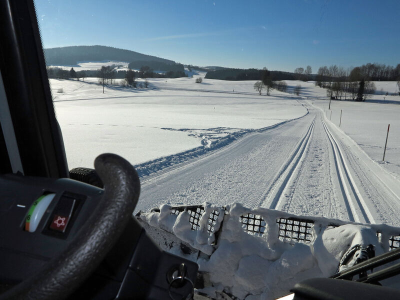Das Loipengebiet Grafenau macht mit rund 35 km gespurten klassischen Loipen und 15 km Skatingloipen so richtig Lust auf Winter.