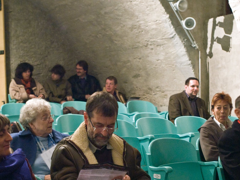 Das gemütliche Kellertheater