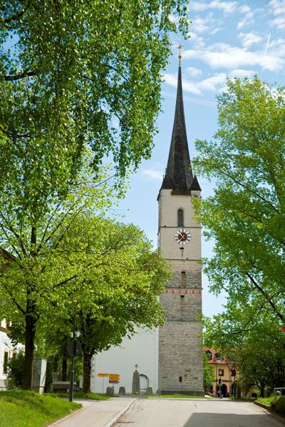 Kirchturm in Halfing