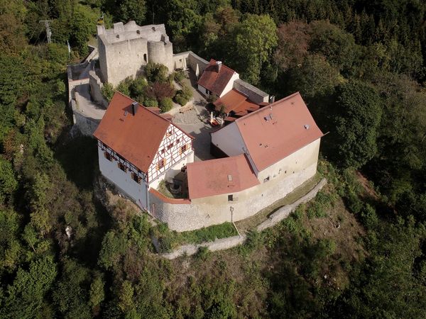 Burg Derneck in Hayingen