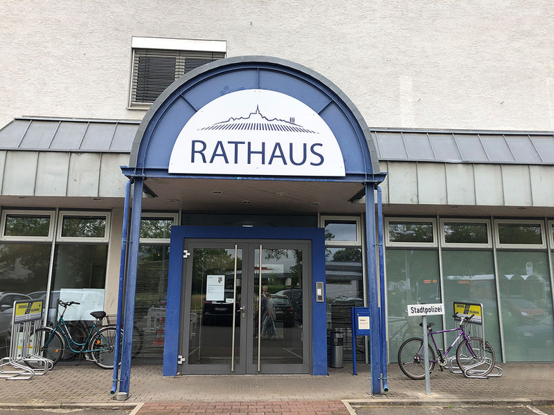 Eingang Rathaus