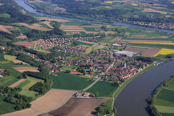 Hofkirchen im Donautal