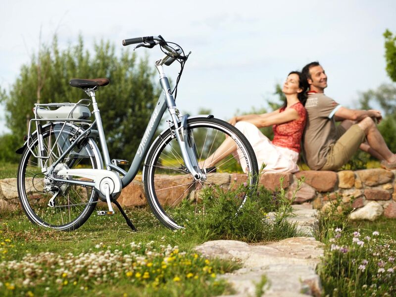 Mit dem E-Bike bei Hohenau im Nationalpark-FerienLand Bayerischer Wald unterwegs