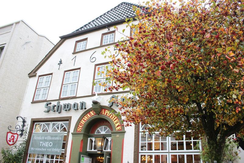 Die historische Schwan Apotheke