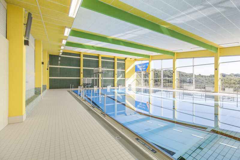 Schwimmbecken