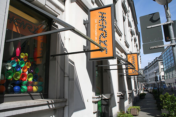 HENRYS Außenansicht