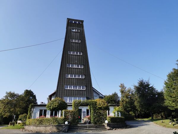 Wohnmobilstellplatz "Rhein-Weser-Turm"