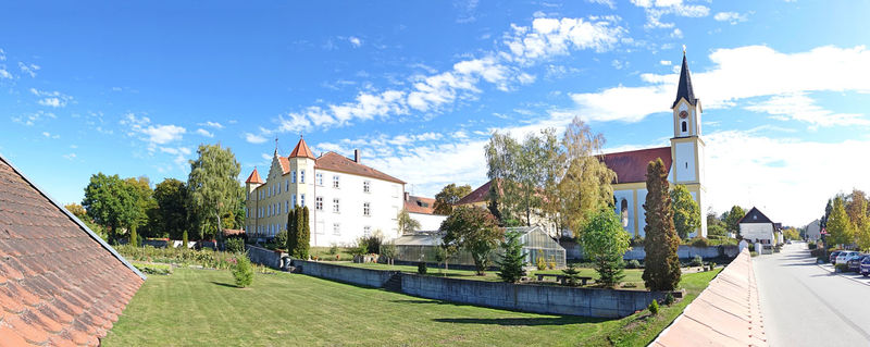 Kloster Mengkofen, Barmherzige Schwestern vom Hl. Kreuz