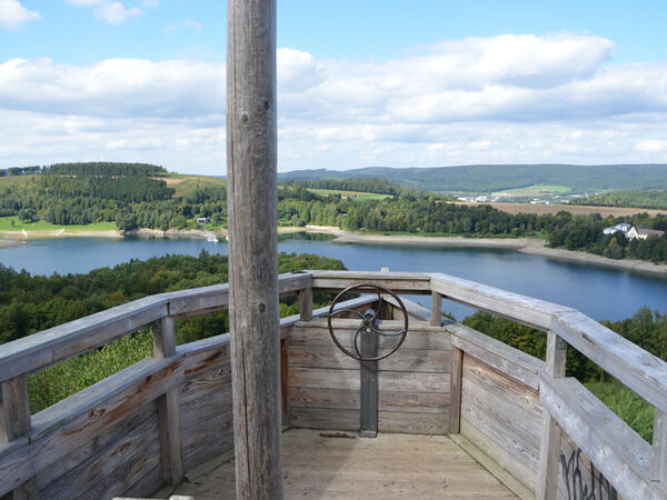 "Sinnepfad" aan de Hennesee