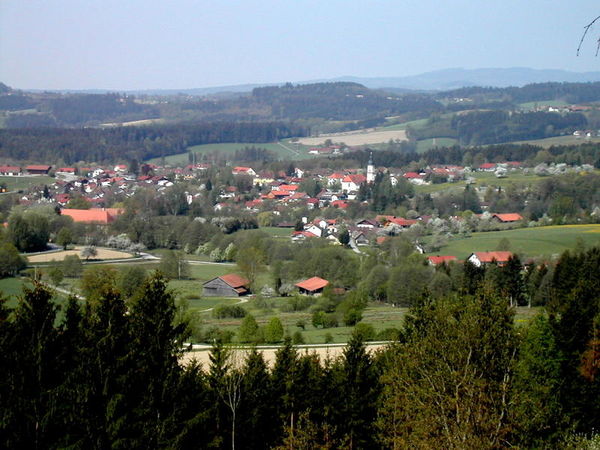 Naturgenuß und vielfältige Freizeitangebote! Erholsamer und erlebnisreicher Urlaub im Erholungsort Neukirchen in der Urlaubsregion St. Englmar, mit den Ortsteilen Pürgl und Obermühlbach.