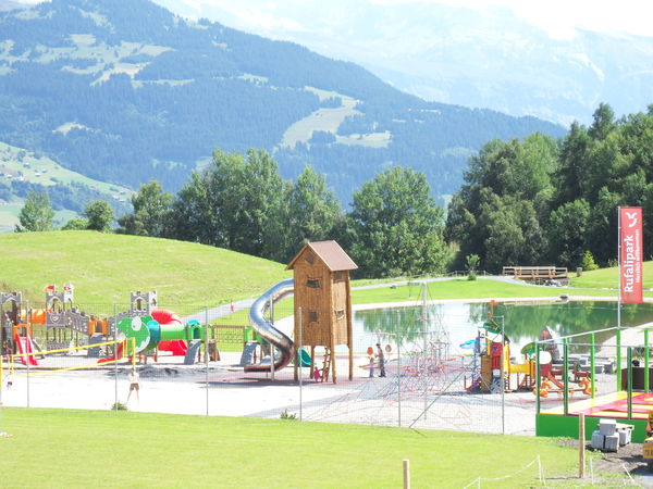 Spielplatz Rufalipark Obersaxen Mundaun Surselva