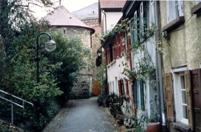 Eisturm mit Stadtmauerhäusern in Reutlingen
