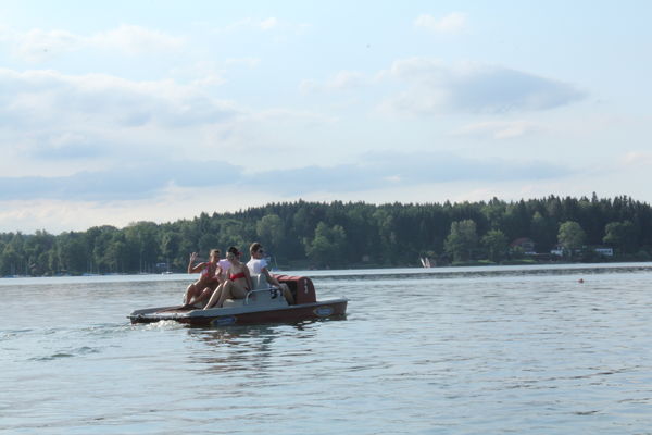 Tretbootfahren am Simssee.