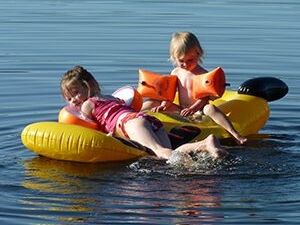 Kinderspaß am Neubäuer Badesee bei Roding