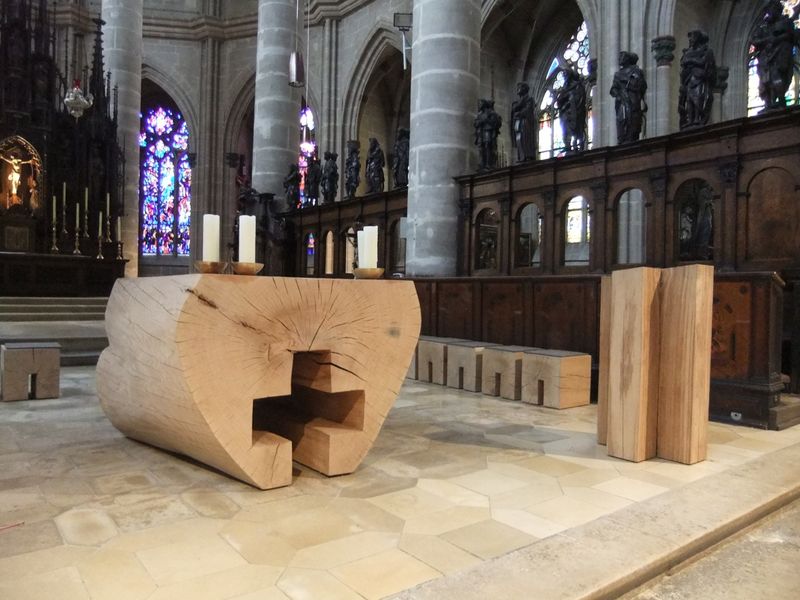 Altarraum im Heilig-Kreuz-Münster Schwäbisch Gmünd