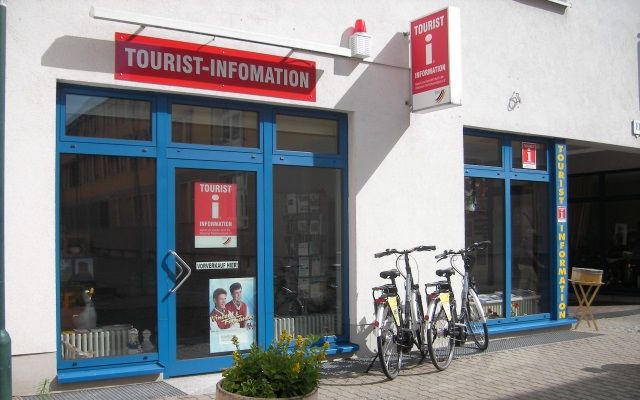Fahrradverleih und E-Bike - Ladestation in der Tourismus-Information Oderbruch und Lebuser Land