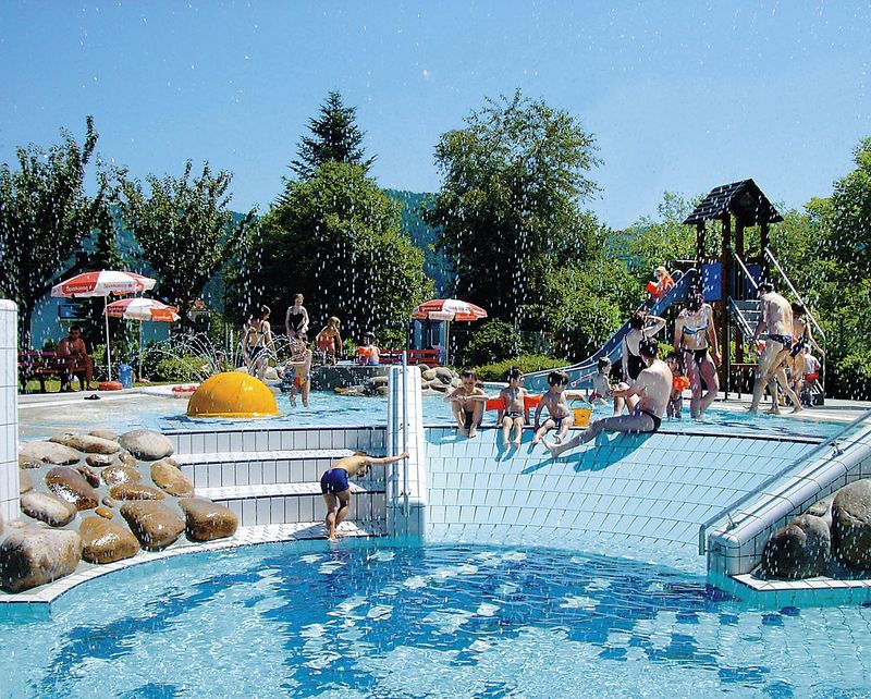 Beheiztes Freibad Steinach Urlaubsland Baden Wurttemberg