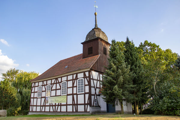 Kirche Steinsdorf, Foto: TMB-Fotoarchiv/ScottyScout