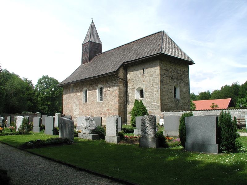 Blick auf die Schartenkirche in Solla bei Thurmansbang im Bayerischen Wald