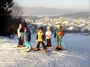 Winterspaß bei den Skiliften in Thurmansbang