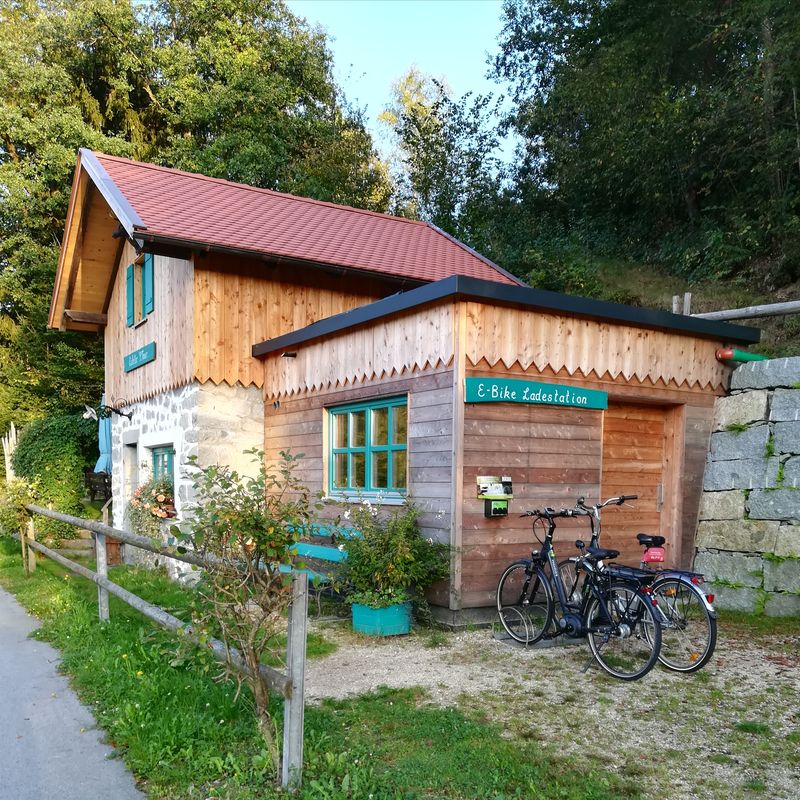 Eiskeller Tauer am Dreiburgensee - Landhaus Paula