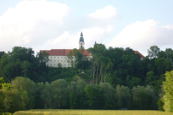 Ehemaliges Kloster und Rokokokirche Attel bei Wasserburg am Inn