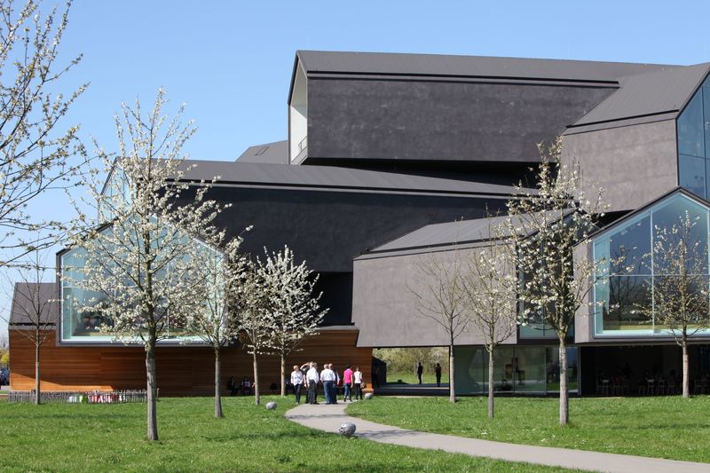 Fuhrungen Auf Dem Vitra Campus Urlaubsland Baden Wurttemberg
