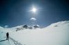 Skitour auf das Bishorn, das im Hintergrund zu sehen ist.