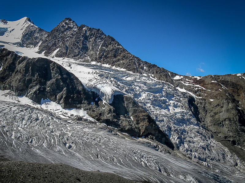 The Dirruhorn is one of the 4,000-metre peaks of the Nadelgrat ridge.
