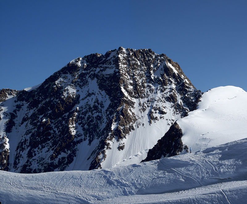The Grenzgipfel is one of about ten peaks above 4,000 m in the Monte Rosa massif.