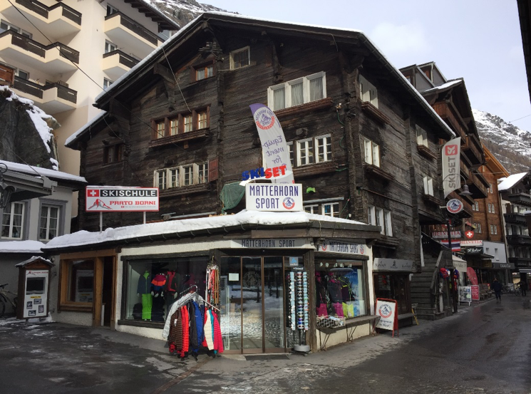 Matterhorn Sport vermietet Skis, Bikes und Bergsportartikel.